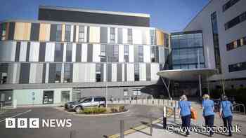 Errors at delayed children's hospital 'bewildering' say parents