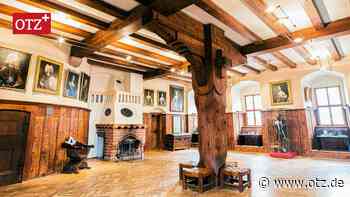 Ahnenforschung führt zur Säule im Leuchtenburger Rittersaal