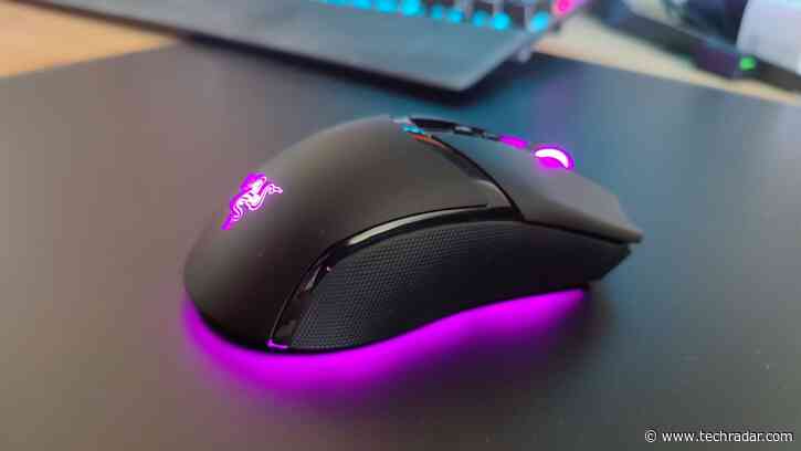 Razer Cobra Pro review: the little mouse that could
