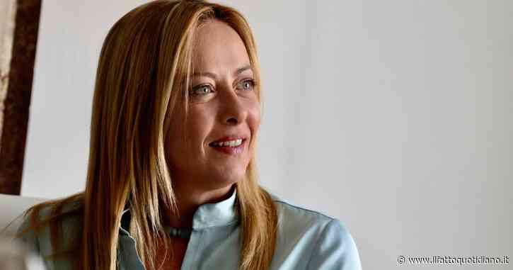 Zaky libero, Meloni: “Domani Patrick in Italia. Ringrazio Al Sisi e l’intelligence egiziana”. La premier esulta per il risultato ma dimentica Regeni