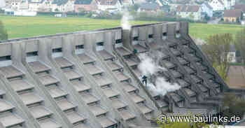 Kärcher engagiert sich bei der Reinigung der „Glaskathedrale“ von Walter Gropius