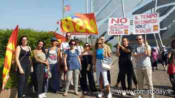 Negozi sempre aperti: tremila commessi pronti a fermare lo shopping serale e festivo