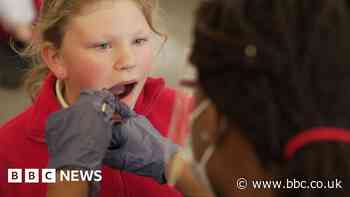 Children waiting over a year in pain for NHS tooth removal