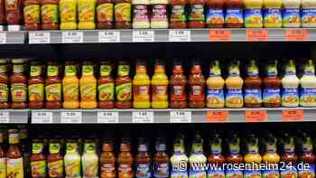 Strohhalm oder Shaker: Drei Geheimtipps, um Grill-Soßen wohldosiert aus der Glasflasche zu bekommen