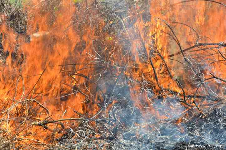 Rowden Tank Fire burns south of Magdalena