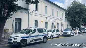 "Il se vidait de son sang..." Le jeune homme poignardé sur le quai d'une gare à Nice sauvé avec l'aide de témoins