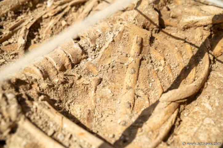 ‘Richest Grave This Year’ Unearthed at an Anglo-Saxon Cemetery in England