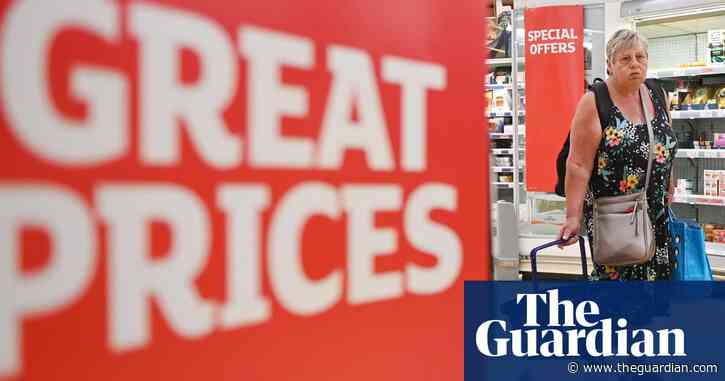 Make your price labels clearer, watchdog tells UK supermarkets