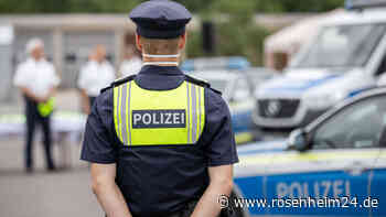 Rennradrowdy flüchtet über den Kurpark in Grassau