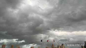 Thunderstorm moves across southwestern Ontario, tornado warnings over