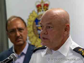 Fewer drivers fled Edmonton police in 2022, chief says prevention tactics working