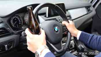 Zu wenig und zu viel getankt: Betrunkener Autofahrer bleibt auf A4 liegen