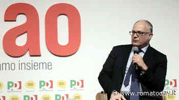 Gualtieri promette: "Per l'inizio della scuola la raccolta rifiuti sarà rimessa in moto"