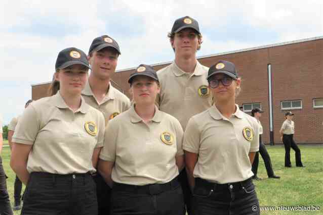 Leerlingen campus De Brug marcheren mee in defilé in Brussel