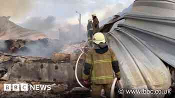 Ukraine war: Wheat prices soar after Russia threatens ships