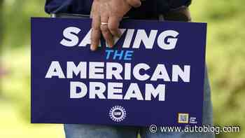 UAW seeks Washington pressure on Detroit automakers in labor talks