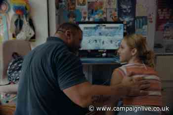 EE shows how broadband eases pain of moving home and wet British summers