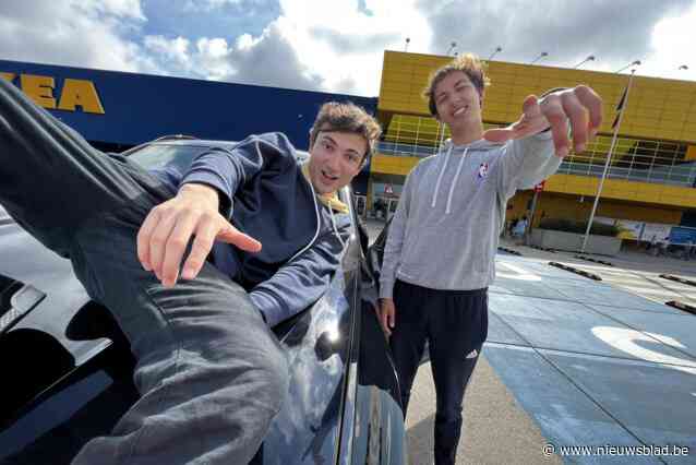 Mechelaar Ryan (22) en neef Robbe (20) laten zich stiekem opsluiten in Belgisch Ikea-filiaal: “Aan den lijve ondervonden dat beveiliging werkt”