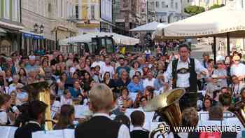 Freiluftkonzert in der Marktstraße von Bad Tölz: Ein perfekter Sommerabend