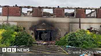 Arson inquiry launched into blaze at former Humber Bridge hotel