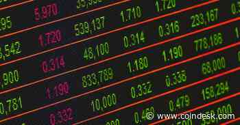 SOL, XRP Lead Slide in Crypto Majors as Bitcoin Lingers Below $30K