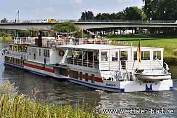Weser-Shuttle-Dampfer der Landesgartenschau zwischen Höxter und Corvey