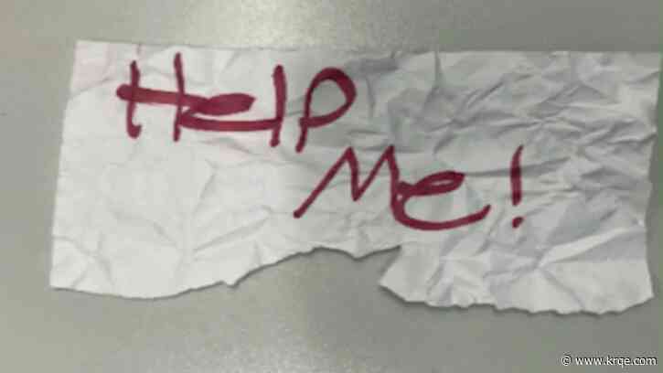 'Help me' sign leads to rescue of kidnapped Texas girl in California