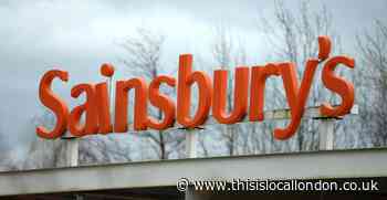 Mouse spotted in Sainsbury's Local on High Road, Ilford