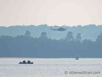 Chinook helicopter recovered from Ottawa River
