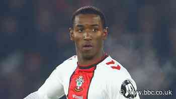 Ibrahima Diallo: Southampton midfielder leaves to join Qatari side