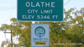 How do you pronounce 'Olathe?'