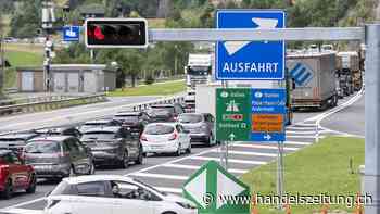 Zehn Kilometer Stau vor Gotthard-Tunnel