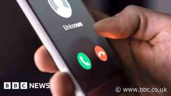 Arrest after Swindon woman in her 90s scammed out of £4k