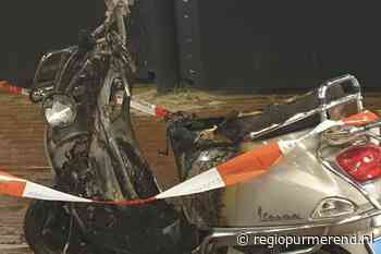 Scooter in de fik bij station Weidevenne, politie vermoedt brandstichting