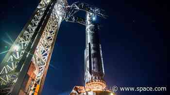 Gorgeous photos show SpaceX's next Starship Super Heavy booster on the launch pad