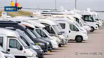 Ein Stellplatz, 12 Bewerber – Deutschland, zugeparkt mit weißen Schränken