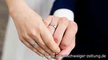 Hochzeitsgeschenk: Wie viel Geld schenkt man dem Brautpaar?