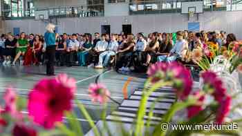 Abschlussfeier an der Mittelschule Forstern: Der Anfang einer Reise voller Möglichkeiten