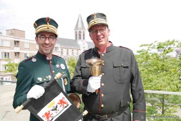 Aandacht! Aandacht! Deinze is met de ‘stem van de Gentse Zesdaagse’ Denis Herman een nieuwe belleman rijker
