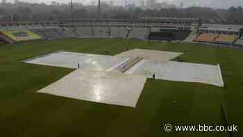 County Championship: Warwickshire draw with Lancashire after final day washout