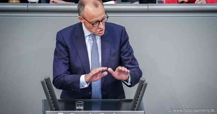 Vier Punkte Abstand zur Union: AfD in Umfrage bei 22 Prozent