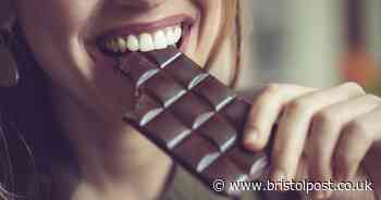 Doctor gives 10 foods to battle cholesterol - including chocolate