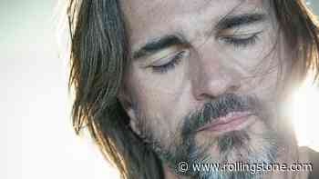 The Journey That Led Juanes to His Best Album Yet — and The Wisdom that Came With It