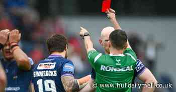 'Madness' Sam Tomkins and Hull FC coach lead debate on Joe Shorrocks' red card