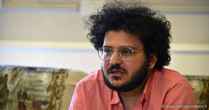 Patrick Zaki è arrivato in Italia: “Grazie al governo per quello che ha fatto”. Poi il rientro a Bologna: “Giustizia per Giulio Regeni”