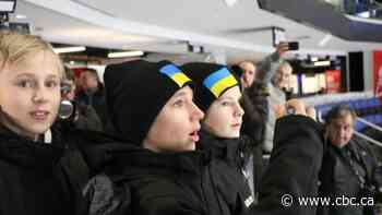 6 young Ukrainian hockey players who came to Quebec City for tournament will move there