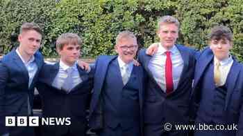 Lydiard Millicent students head to prom in funeral limo