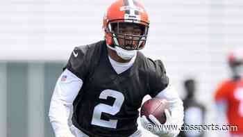 Browns' Amari Cooper exits practice after 'minor tweak' on second day of 2023 training camp, per report