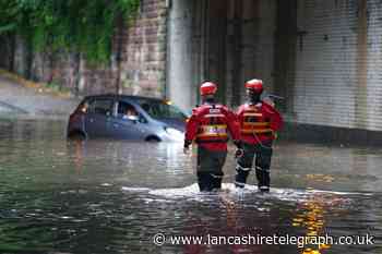 People rescued from flooded vehicles in Fulwood and Cuerden