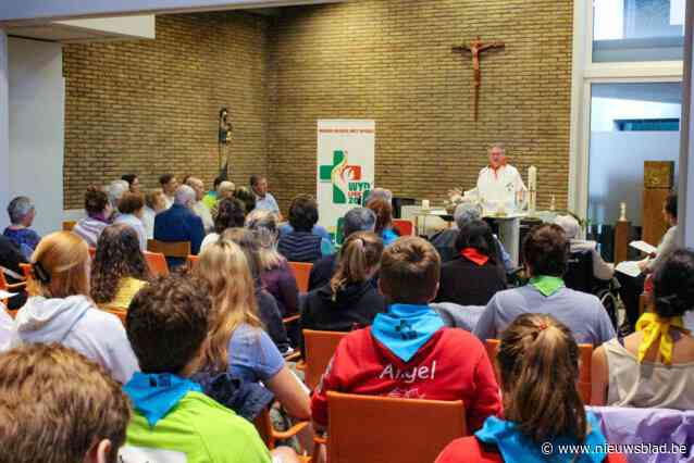 Ruim 70 jongeren vertrokken naar Wereldjongerendagen in Lissabon: “Op zoek naar zingeving”